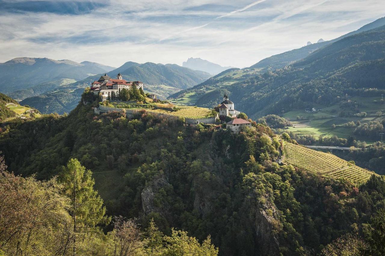 Taubers Unterwirt Aktiv & Vitalhotel Feldthurns Bagian luar foto