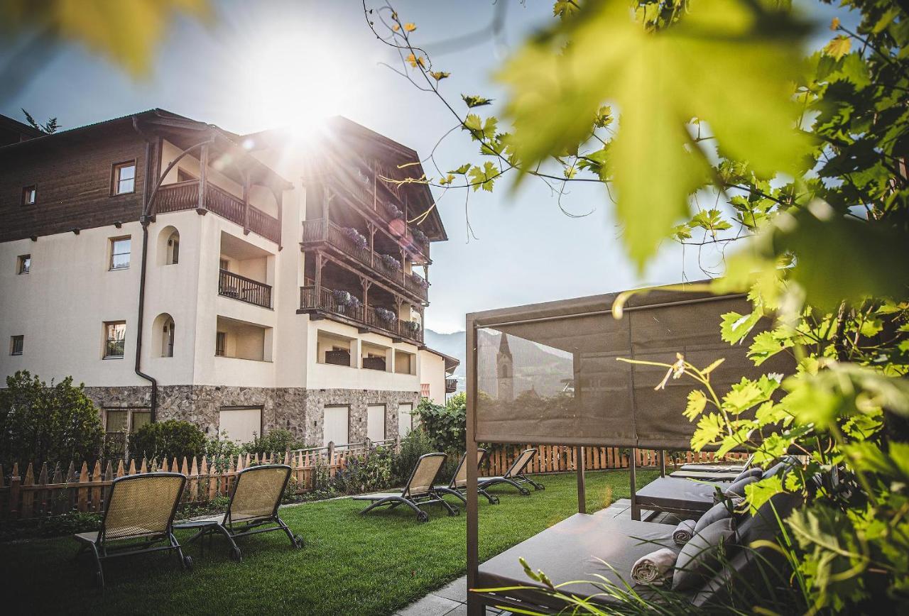 Taubers Unterwirt Aktiv & Vitalhotel Feldthurns Bagian luar foto
