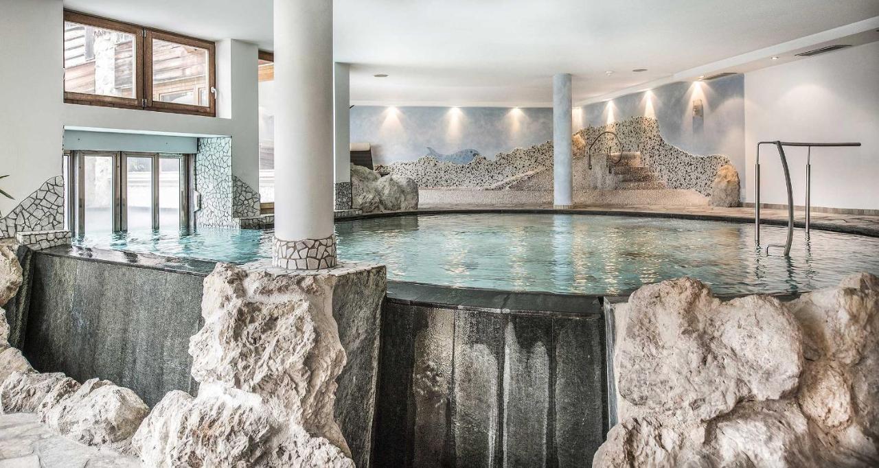 Taubers Unterwirt Aktiv & Vitalhotel Feldthurns Bagian luar foto